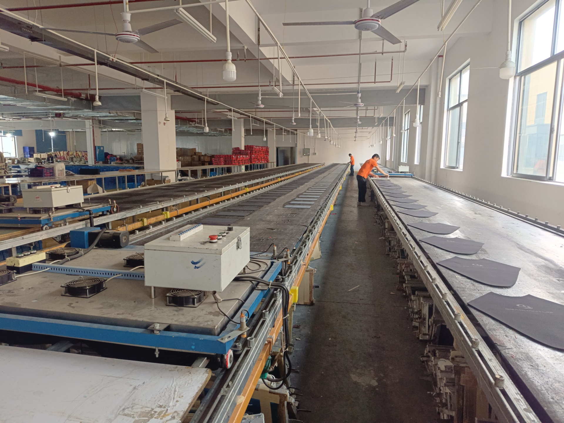 Silk-screen printing.jpg